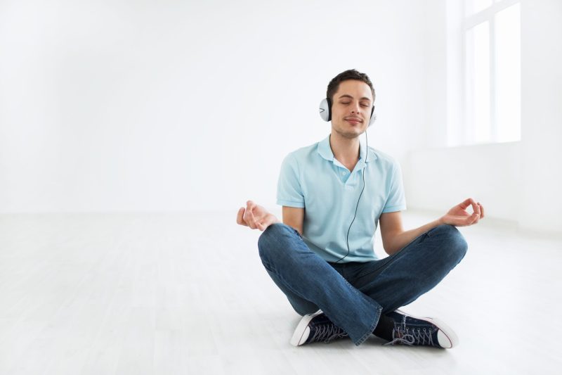 You are currently viewing La musique que vous pouvez écouter en pratiquant la méditation