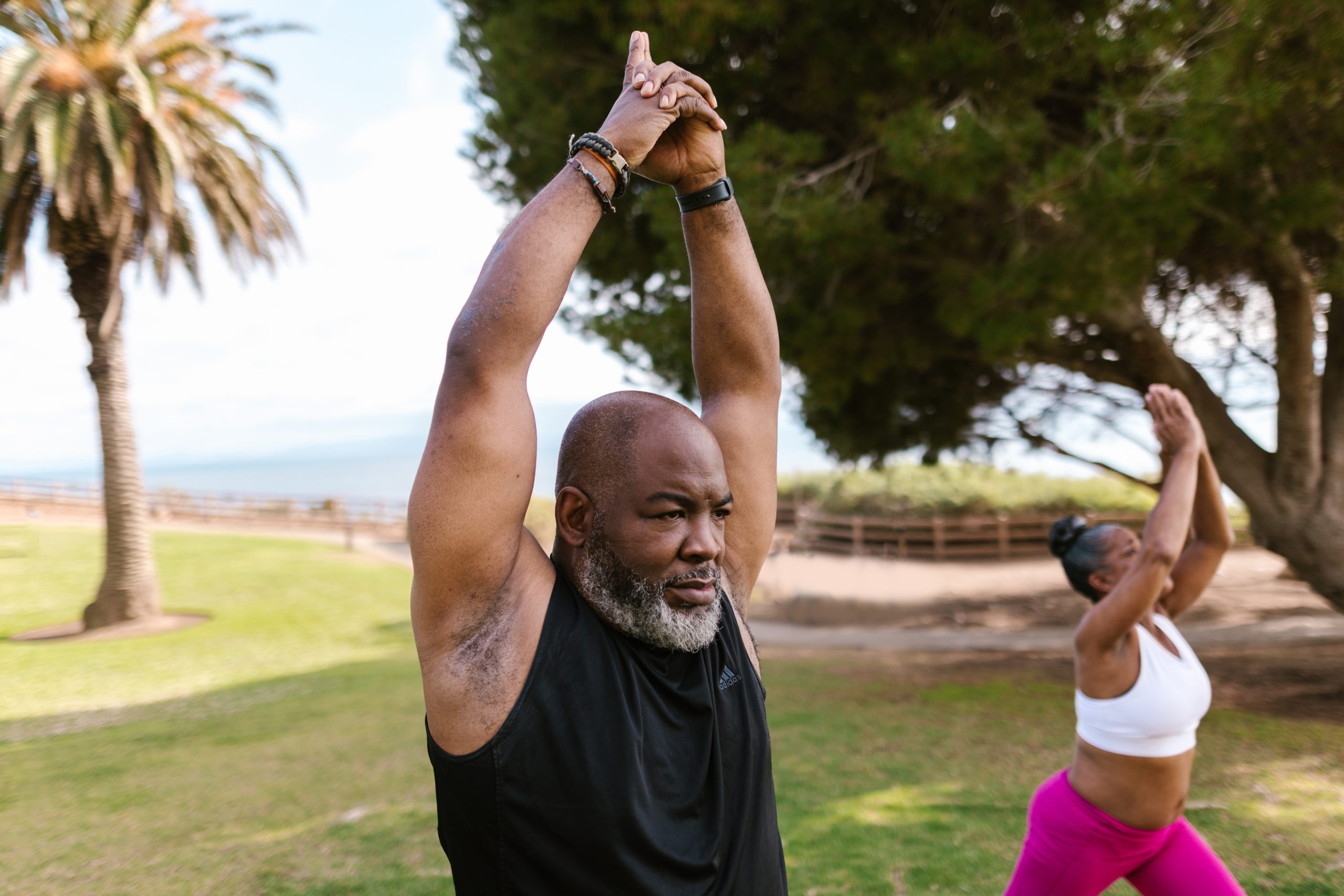 Lire la suite à propos de l’article Yoga pour les Seniors : Exercices et Techniques pour un Meilleur Équilibre et une Meilleure Flexibilité