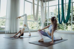 Lire la suite à propos de l’article Yoga pour les épaules : exercices pour soulager les douleurs et améliorer la posture