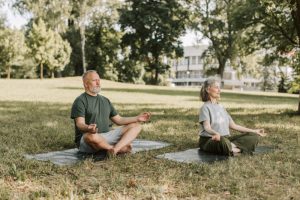 Lire la suite à propos de l’article Yoga pour la respiration profonde : Techniques et bienfaits